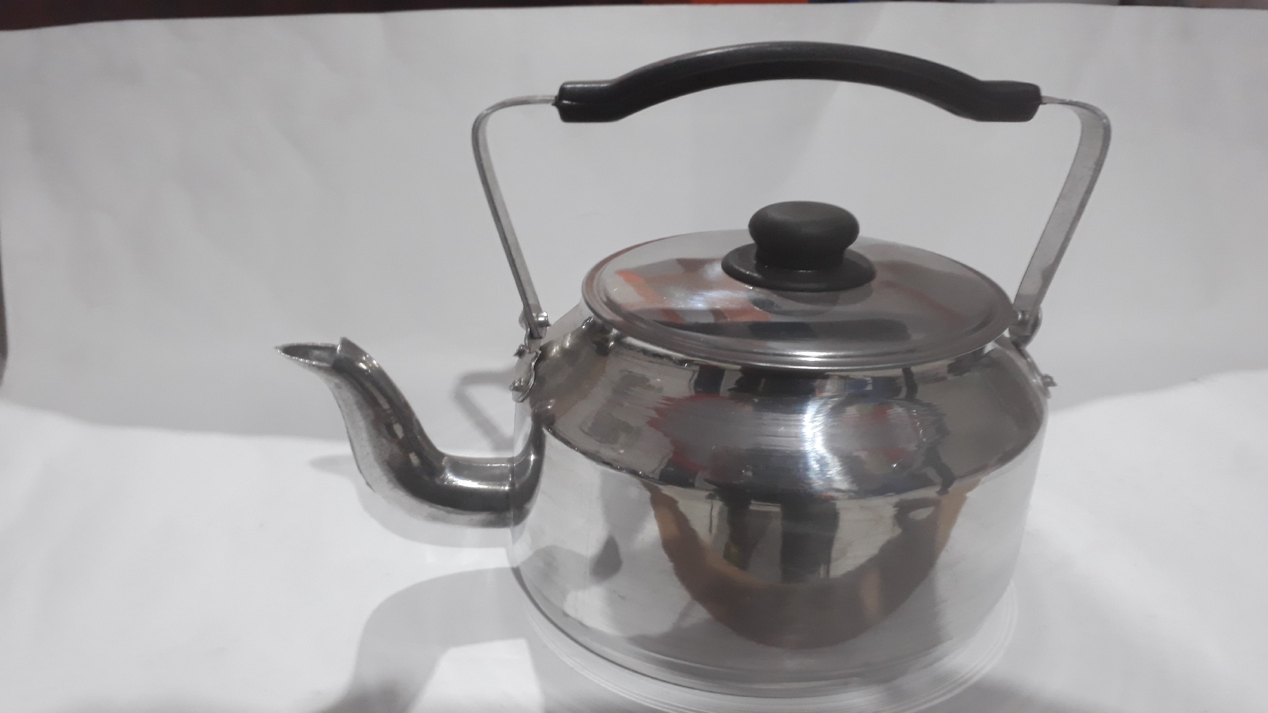 Chaleira Aliança 18  Polida 2000 ml-2,30 L